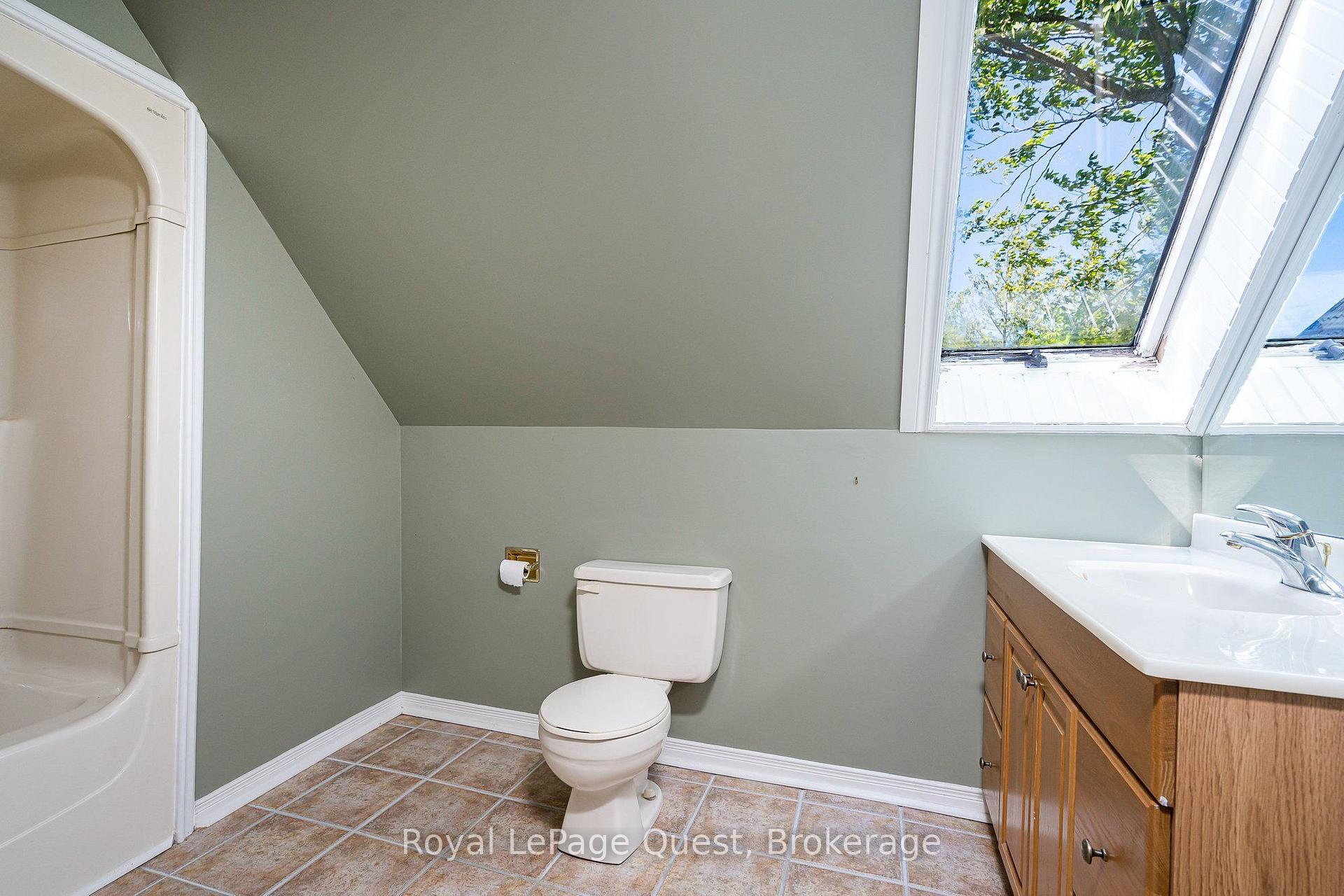 Photo 40 of 490 Silver Birch Drive, Tiny, Rural Tiny — HOMEH