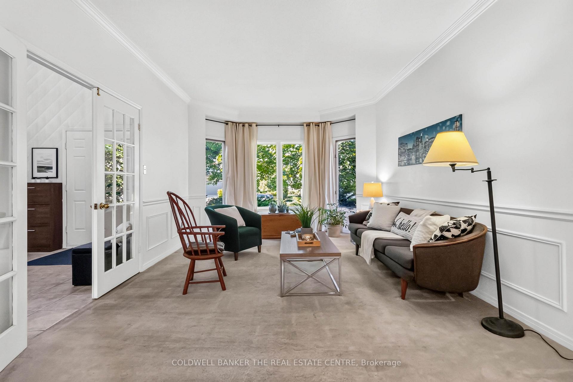 Photo 7 of 2040 Markle Drive, Oakville, River Oaks — HOMEH