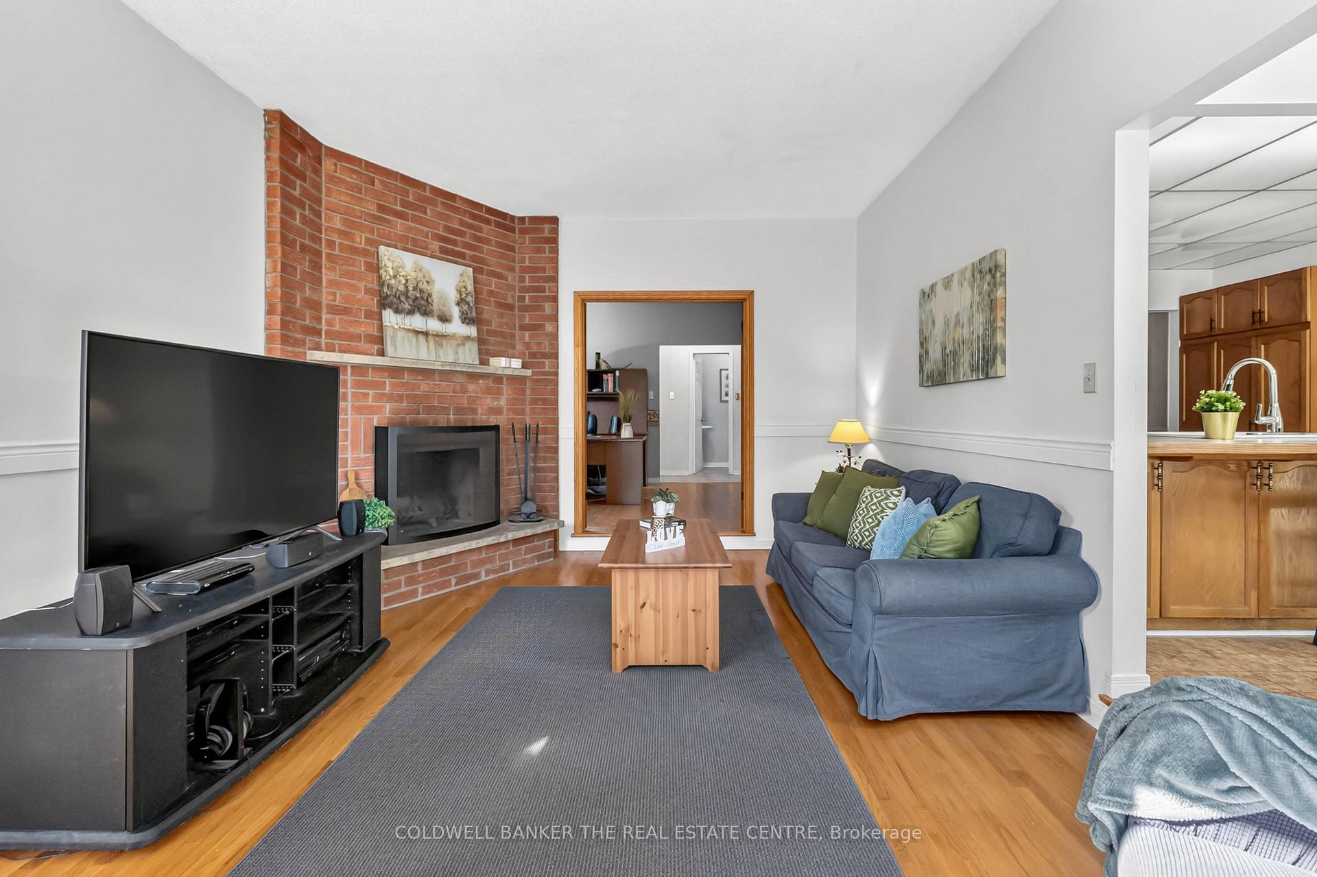 Photo 15 of 2040 Markle Drive, Oakville, River Oaks — HOMEH