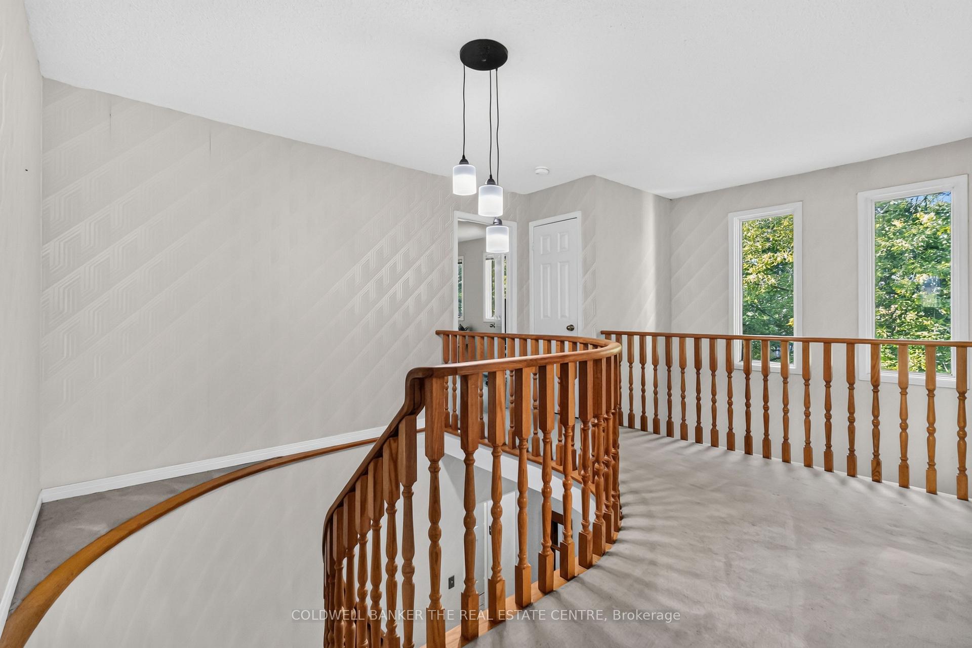 Photo 21 of 2040 Markle Drive, Oakville, River Oaks — HOMEH