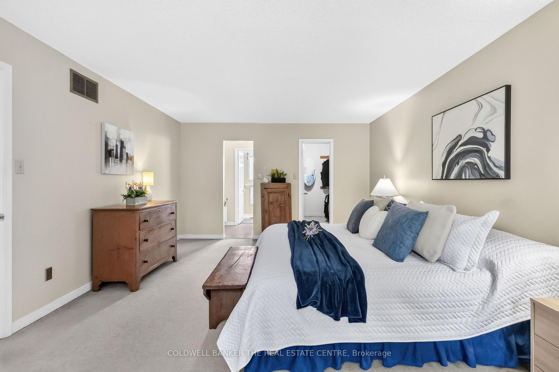 Photo 30 of 2040 Markle Drive, Oakville, River Oaks — HOMEH