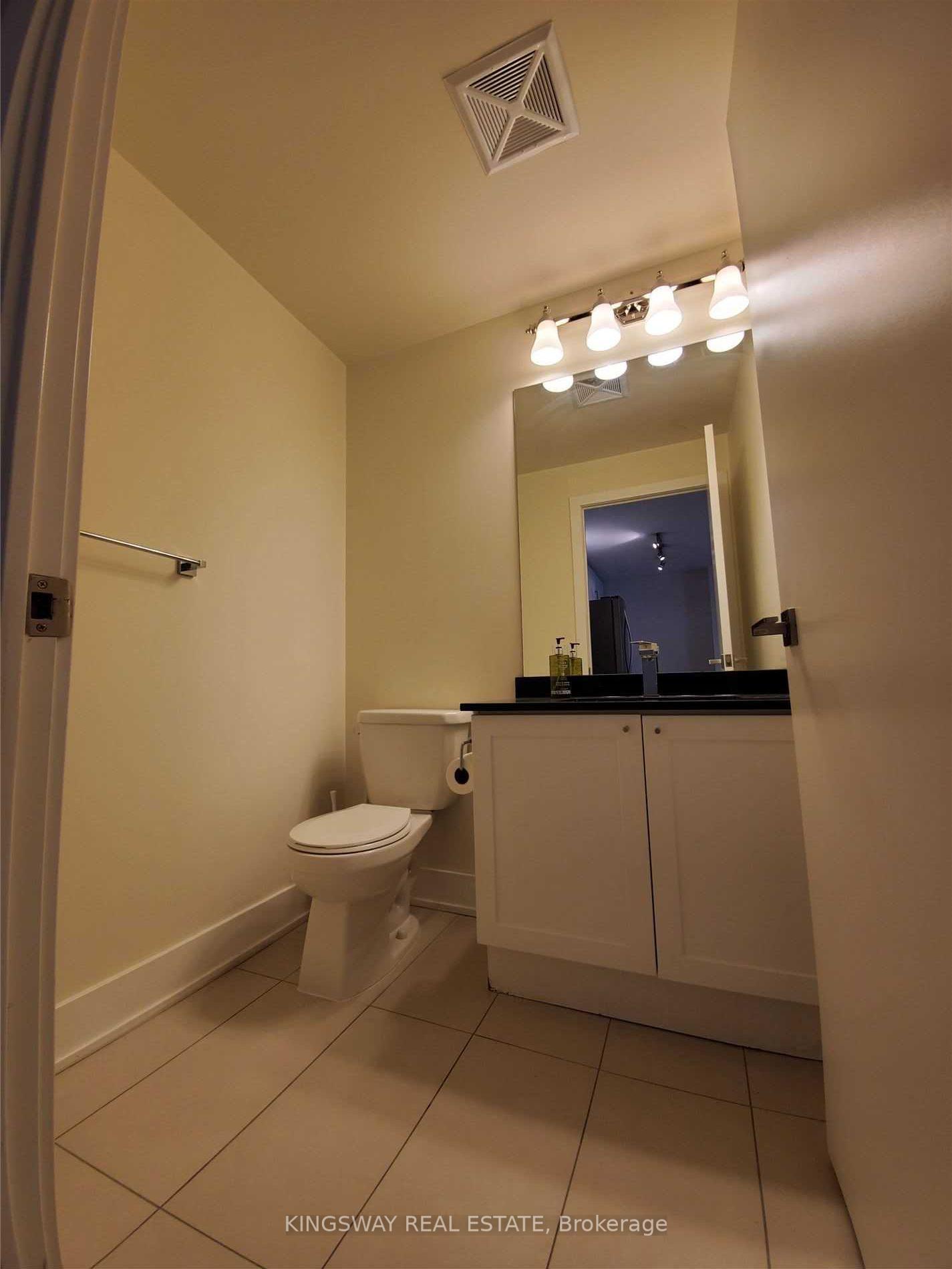 Photo 6 of Unit Th3, 4011 Brickstone Mews, Mississauga, Creditview — HOMEH