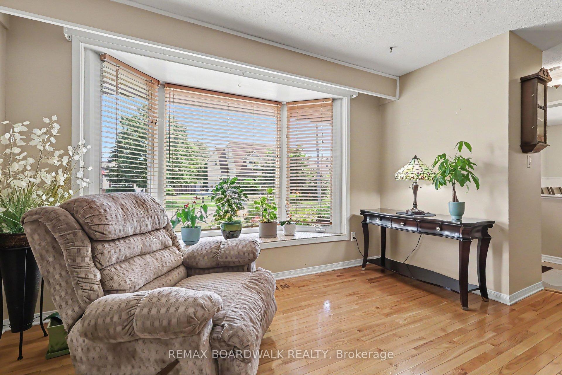 Photo 13 of 329 Pintail Terrace, Ottawa, Chatelaine Village — HOMEH