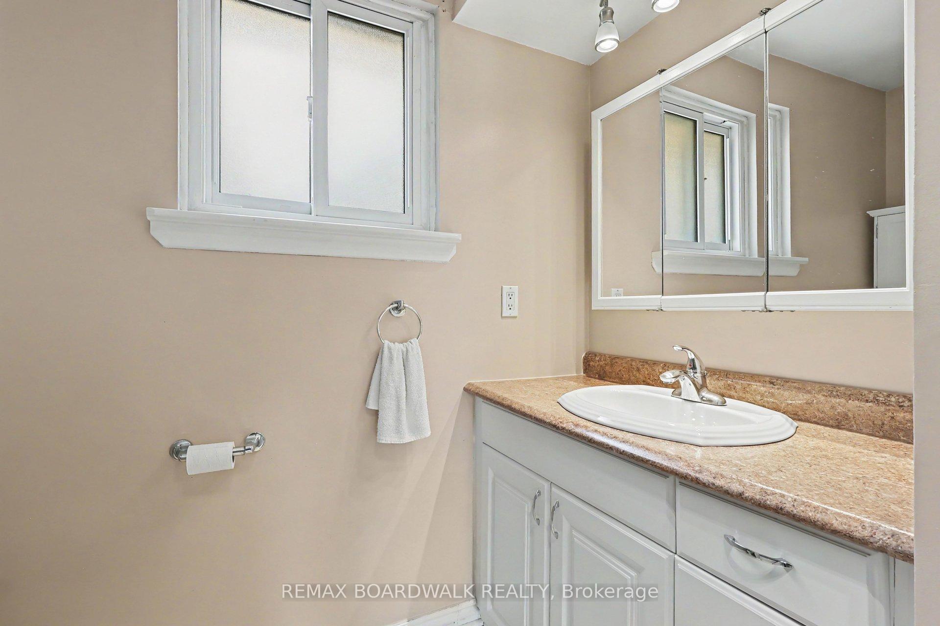 Photo 22 of 329 Pintail Terrace, Ottawa, Chatelaine Village — HOMEH