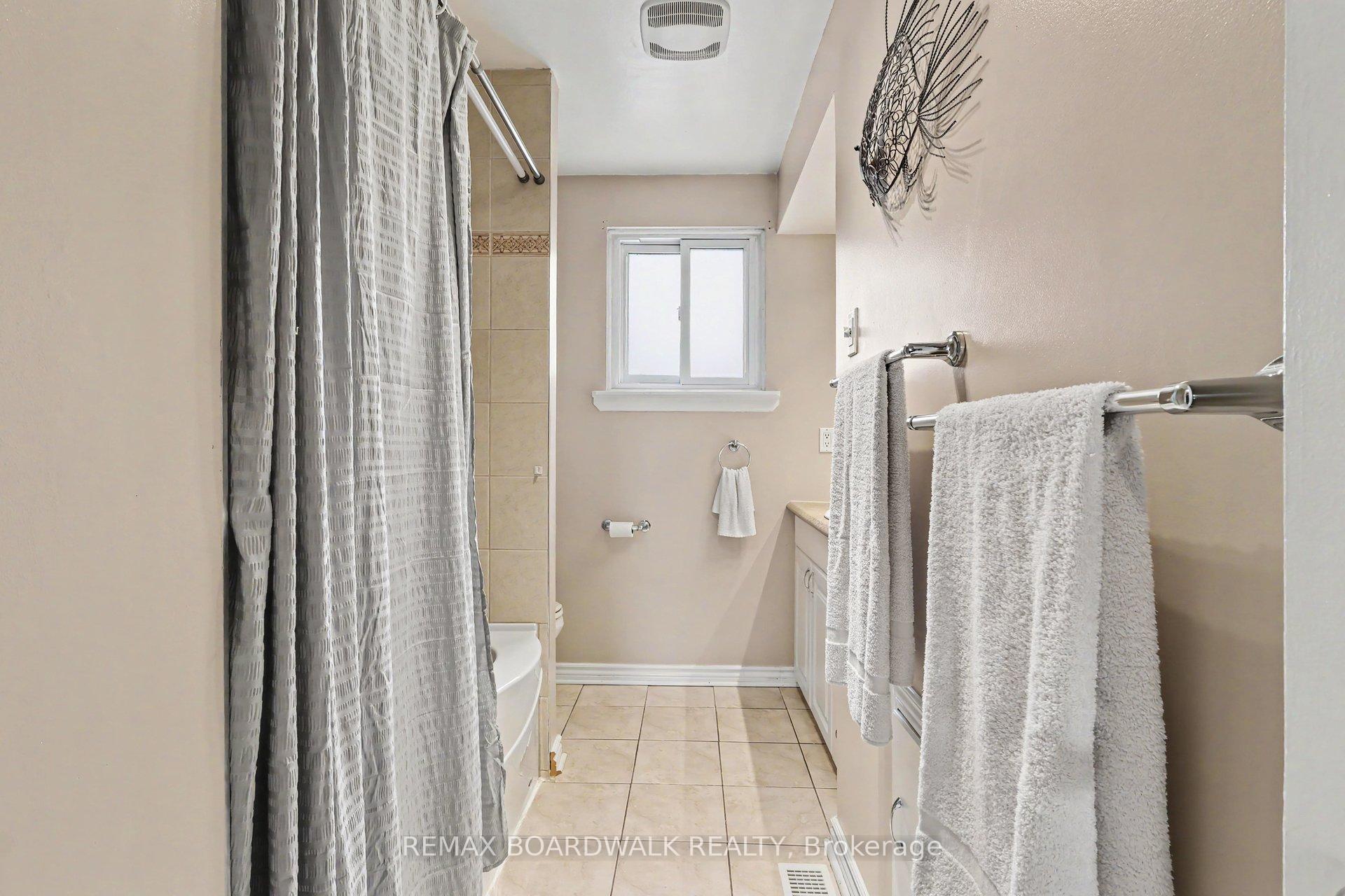 Photo 23 of 329 Pintail Terrace, Ottawa, Chatelaine Village — HOMEH