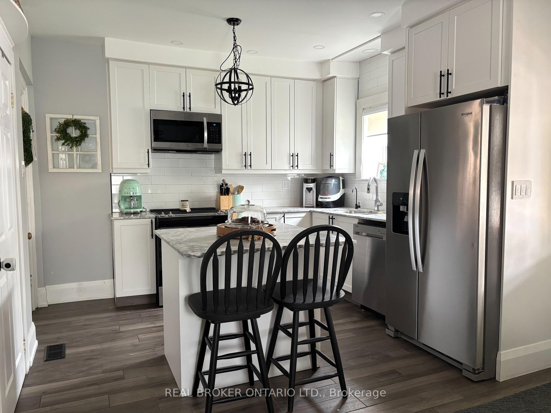 Photo 3 of 91 Mill Street, Orangeville — HOMEH