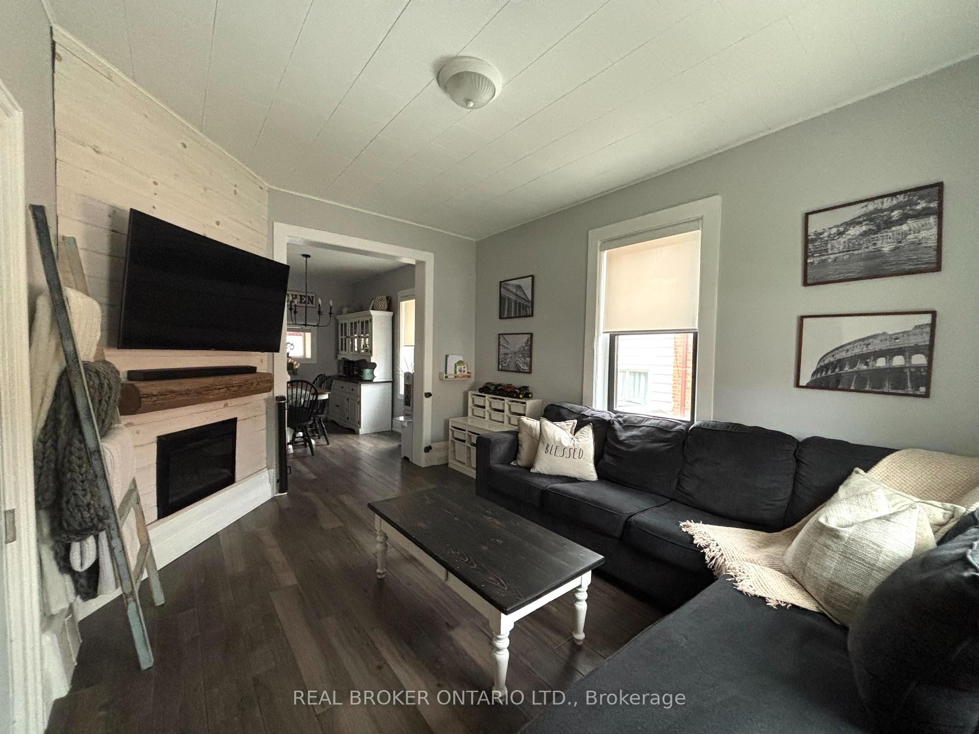 Photo 7 of 91 Mill Street, Orangeville — HOMEH