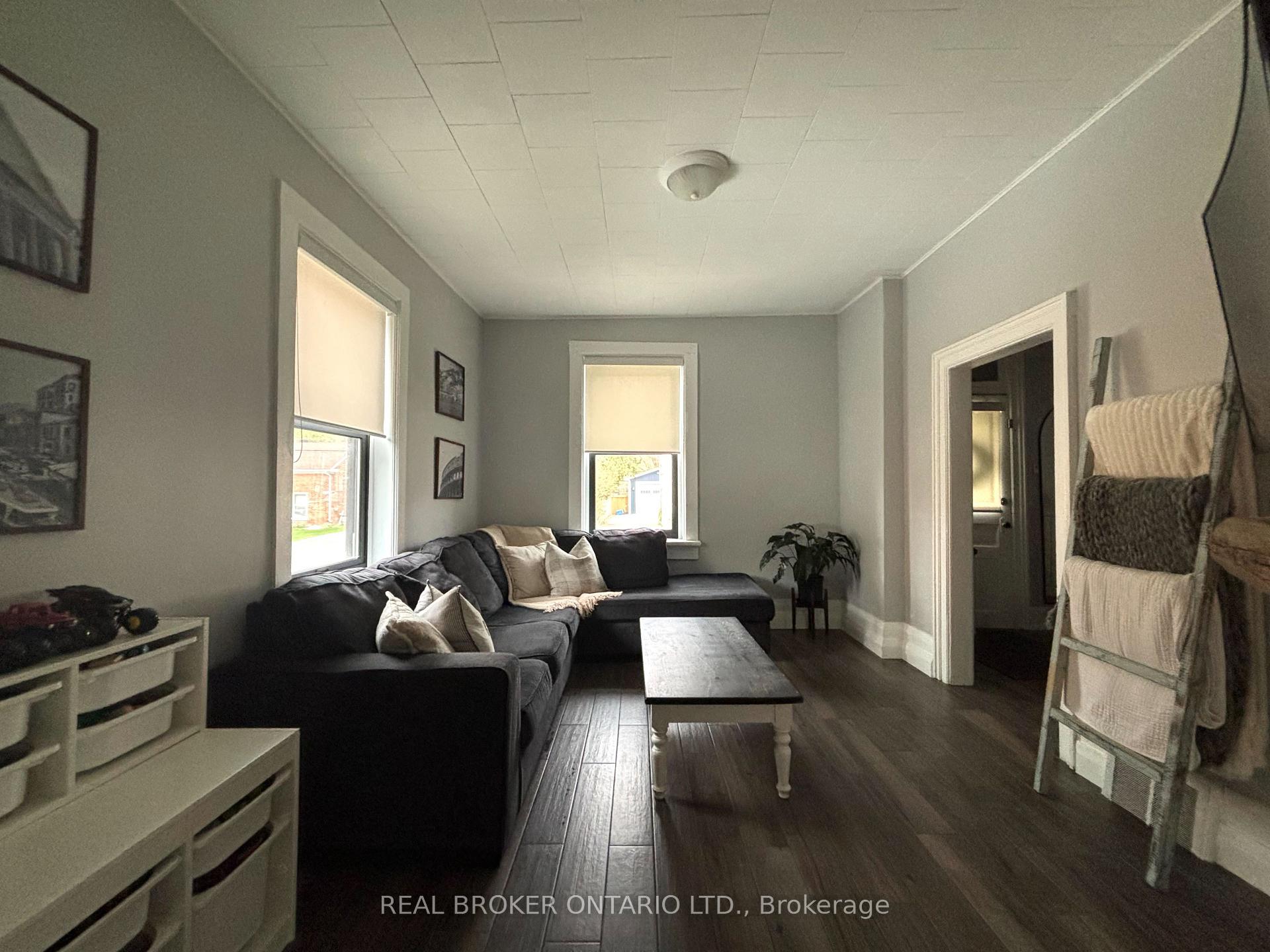 Photo 9 of 91 Mill Street, Orangeville — HOMEH