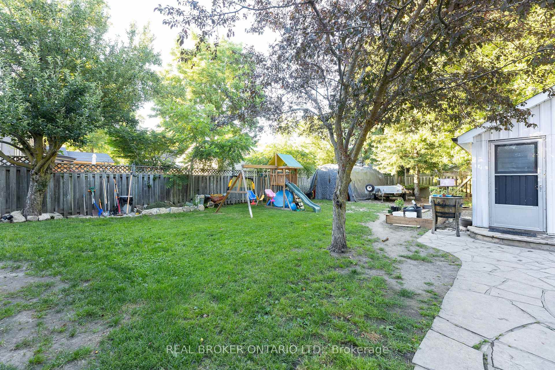 Photo 19 of 91 Mill Street, Orangeville — HOMEH