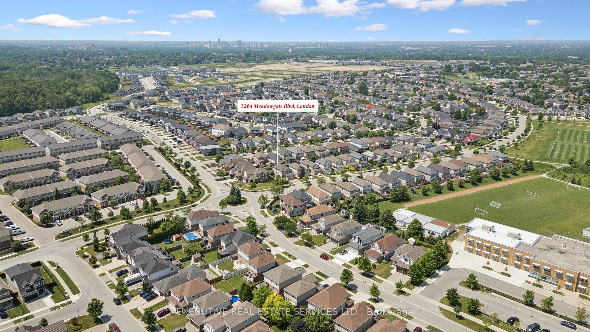 Photo 9 of 3264 Meadowgate Boulevard, London, South U — HOMEH