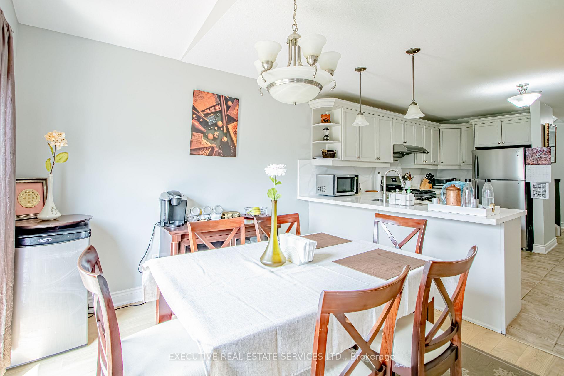 Photo 18 of 3264 Meadowgate Boulevard, London, South U — HOMEH