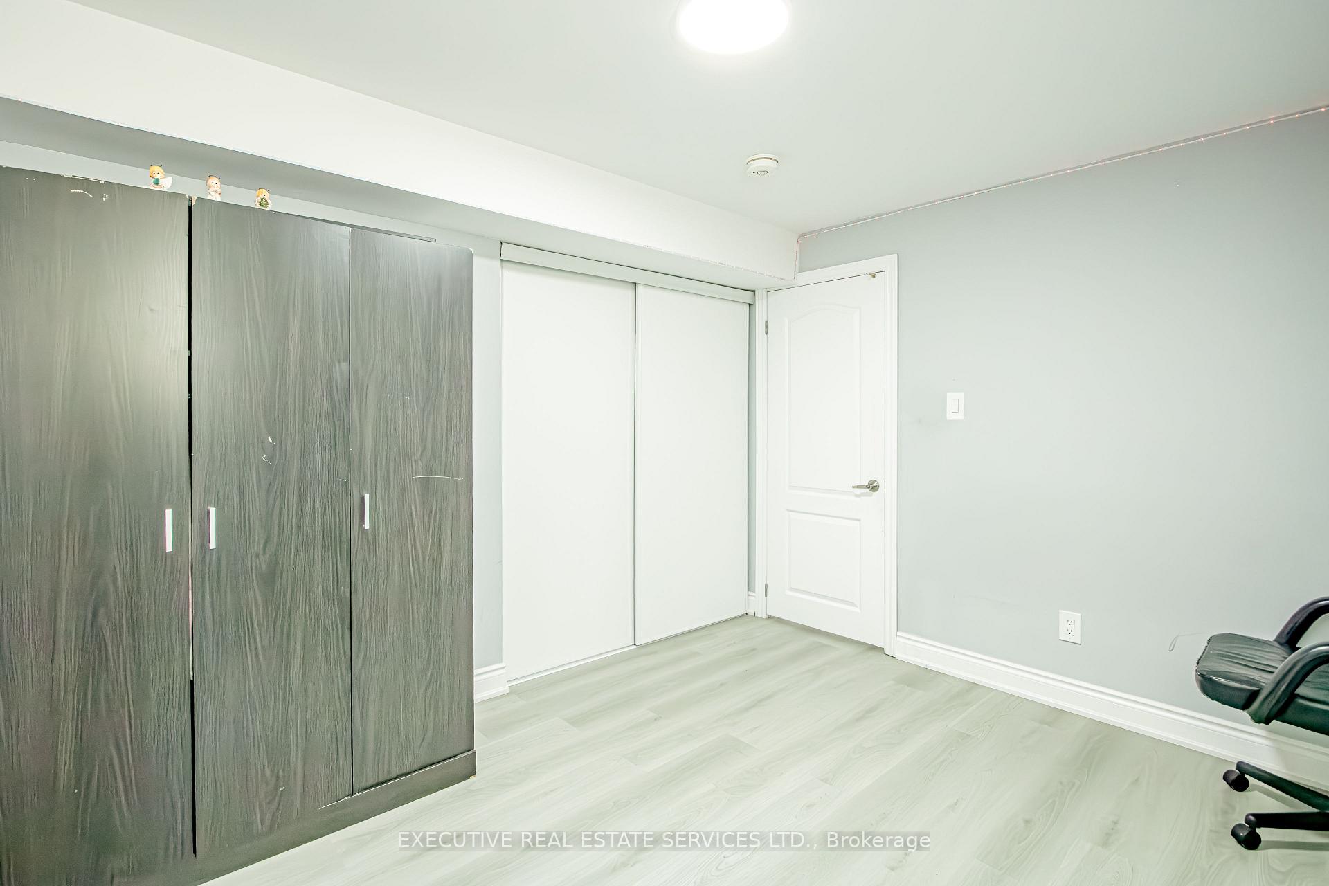 Photo 35 of 3264 Meadowgate Boulevard, London, South U — HOMEH