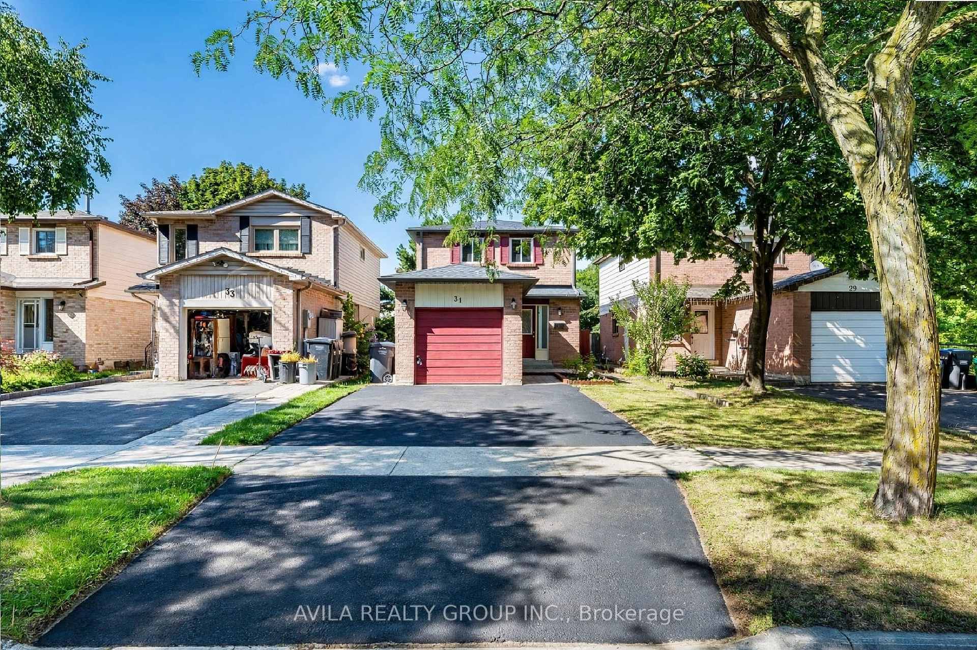 Photo 2 of 31 Wheatfield Road, Brampton, Brampton West — HOMEH
