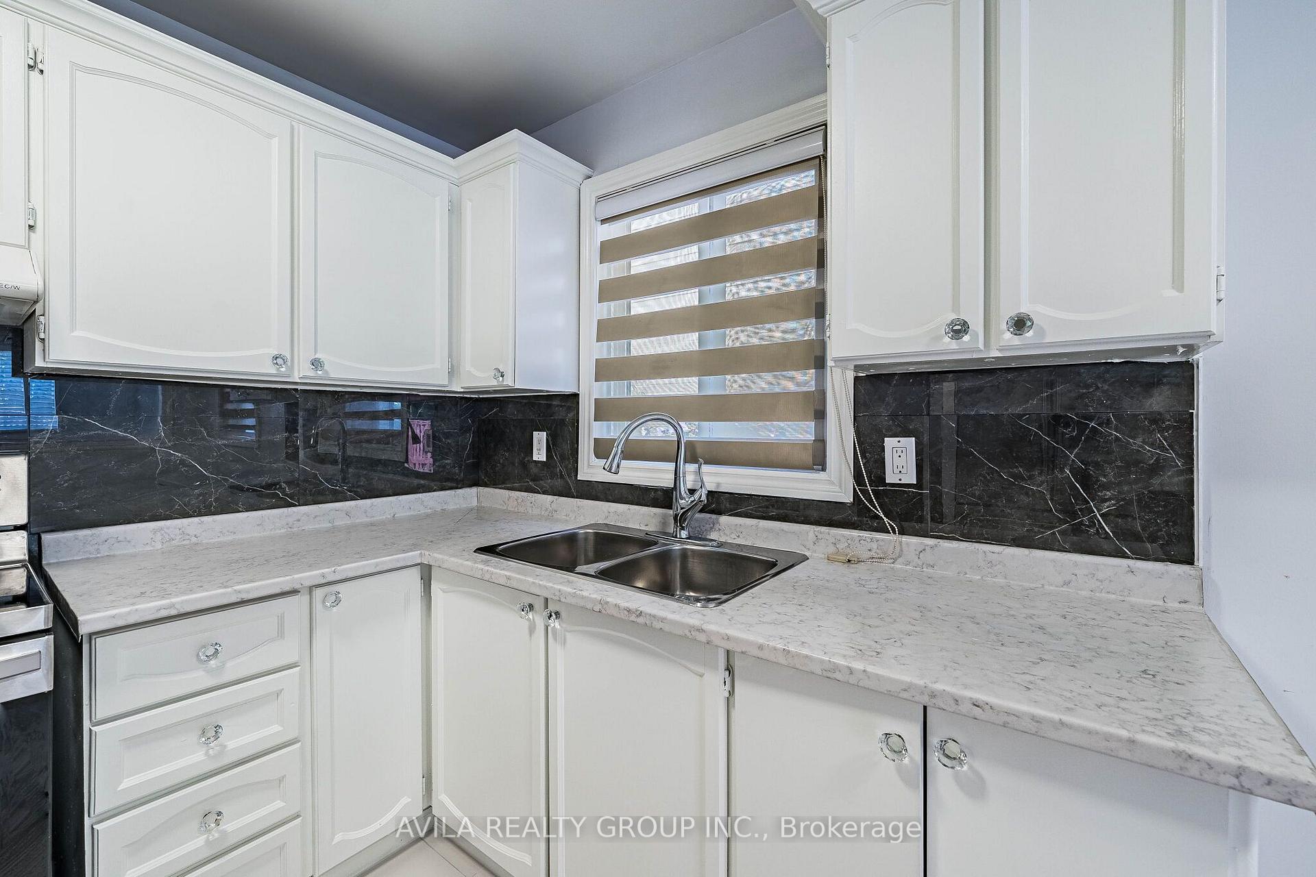 Photo 21 of 31 Wheatfield Road, Brampton, Brampton West — HOMEH