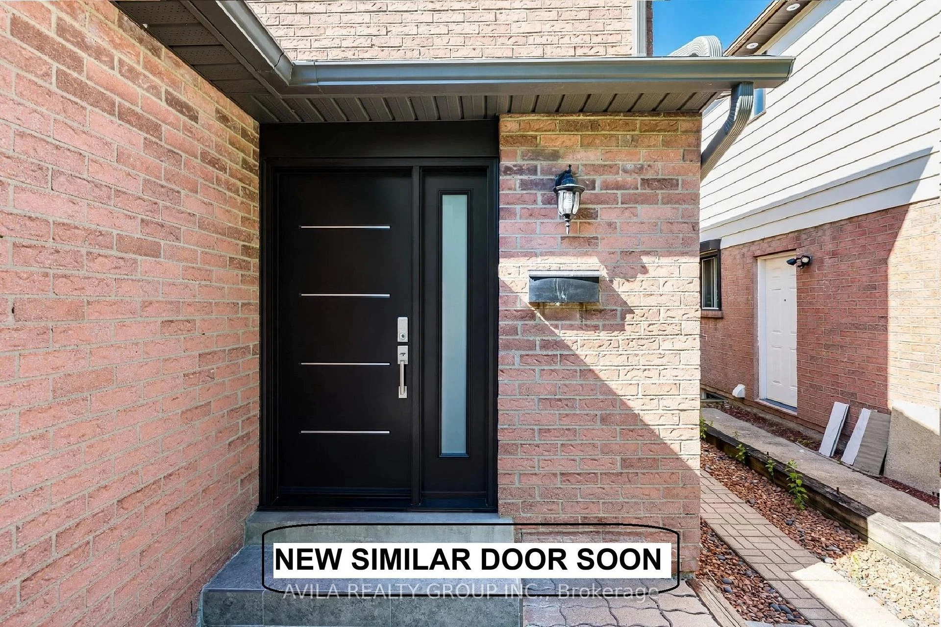 Photo 1 of 31 Wheatfield Road, Brampton, Brampton West — HOMEH