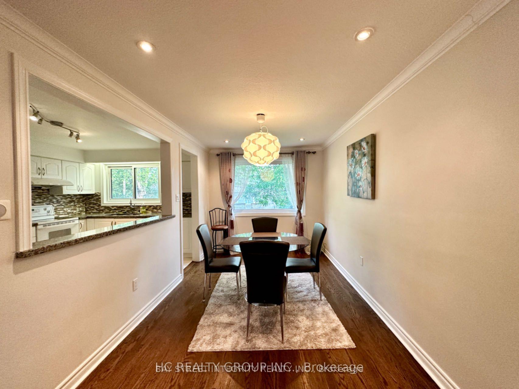 Photo 6 of 35 Lailey Crescent, North York, Willowdale East — HOMEH