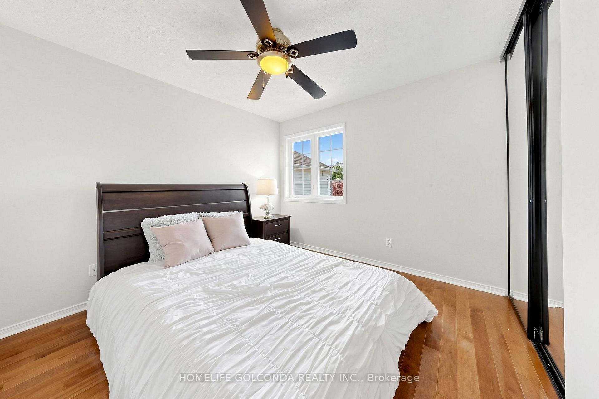 Photo 14 of 933 Glenbourne Court, Oshawa, Pinecrest — HOMEH