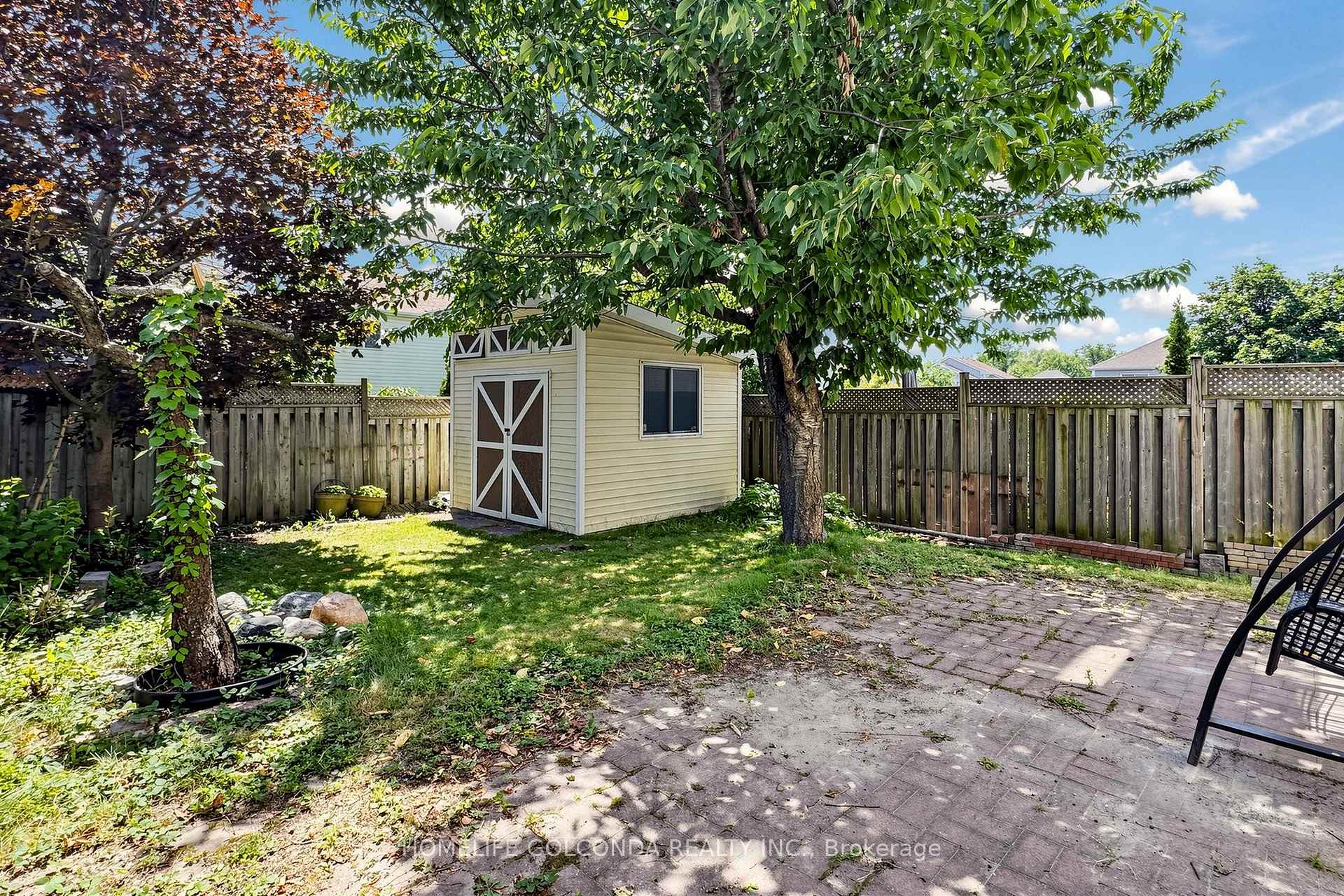 Photo 16 of 933 Glenbourne Court, Oshawa, Pinecrest — HOMEH