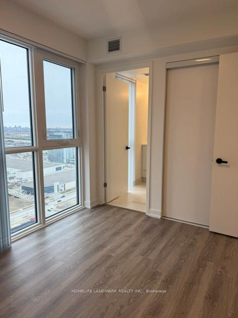 Photo 6 of Unit 3103, 195 Commerce Street, Vaughan, Vaughan Corporate Centre — HOMEH