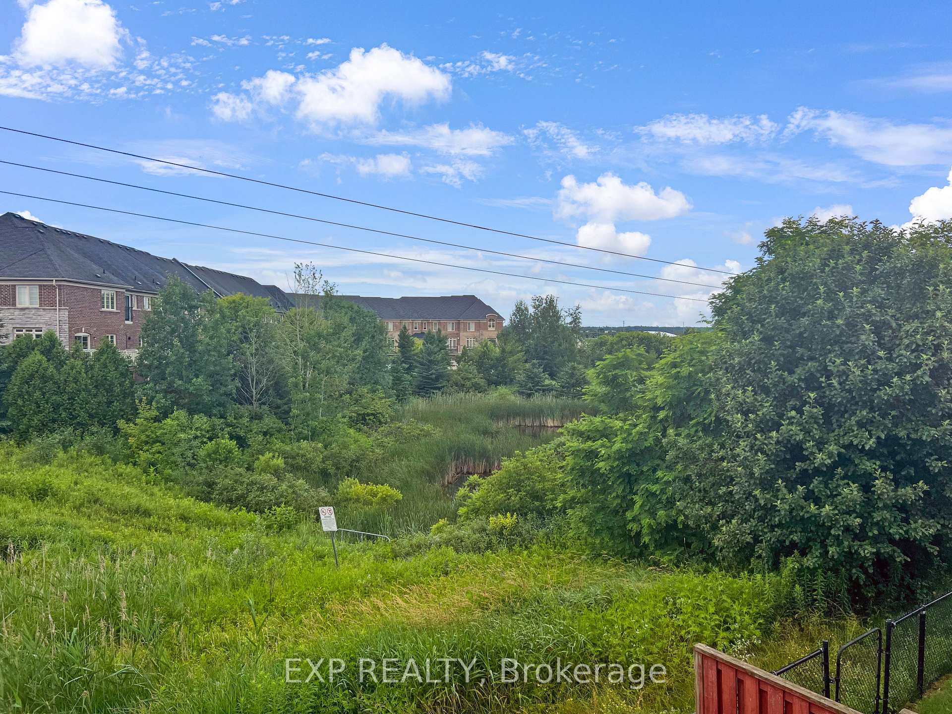 Photo 8 of Unit Bsmt, 26 Millcliff Circle, Aurora, Aurora Grove — HOMEH