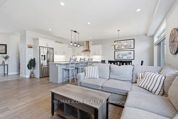 Photo 9 of 3053 Heardcreek Trail, London, North S — HOMEH