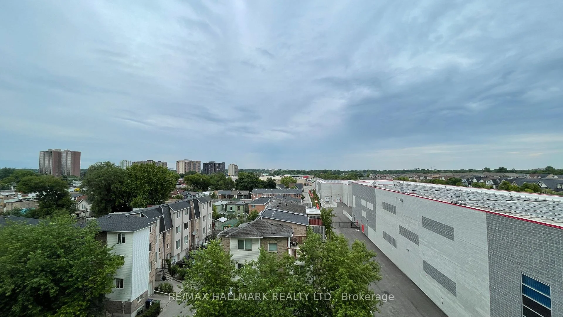 Photo 3 of Unit 615, 8 Trent Avenue, Toronto, East End-Danforth — HOMEH