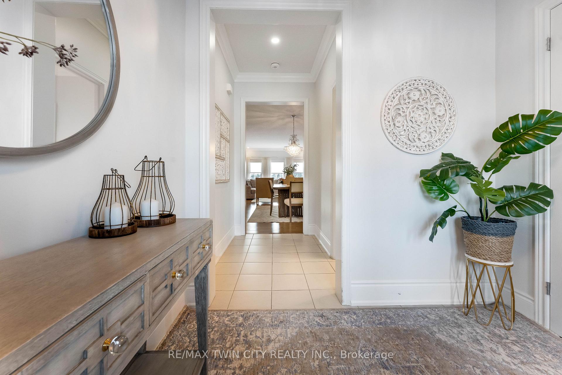 Photo 3 of 565 Florencedale Crescent, Kitchener, Huron Park — HOMEH