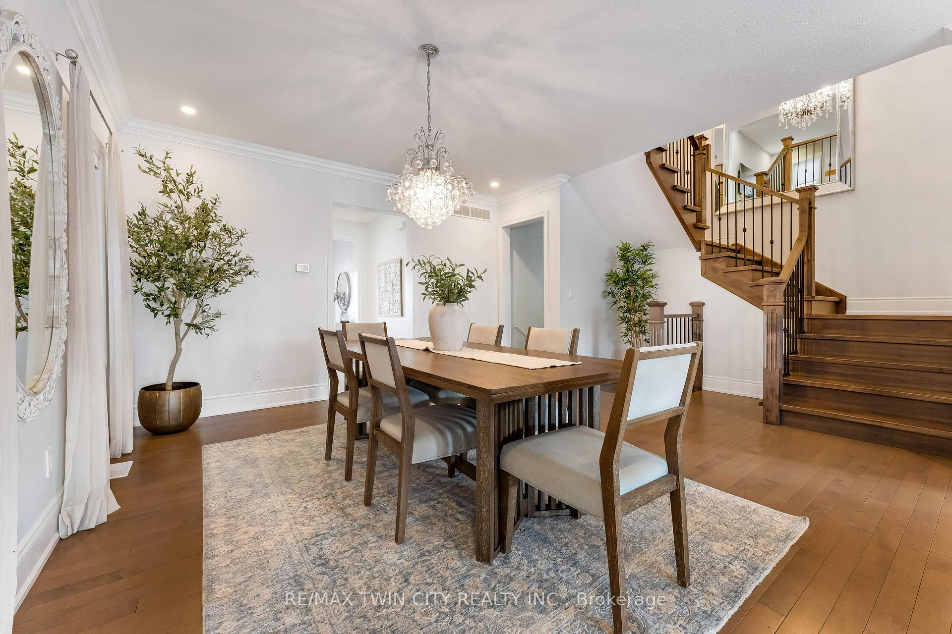 Photo 6 of 565 Florencedale Crescent, Kitchener, Huron Park — HOMEH