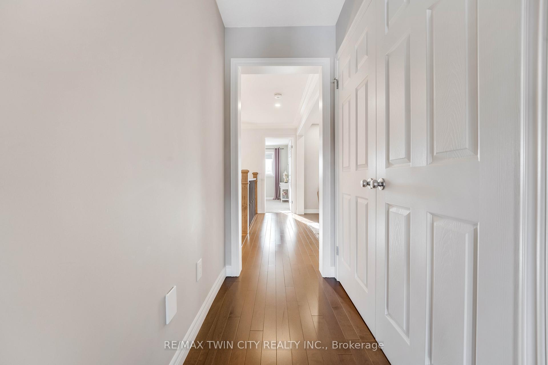 Photo 20 of 565 Florencedale Crescent, Kitchener, Huron Park — HOMEH
