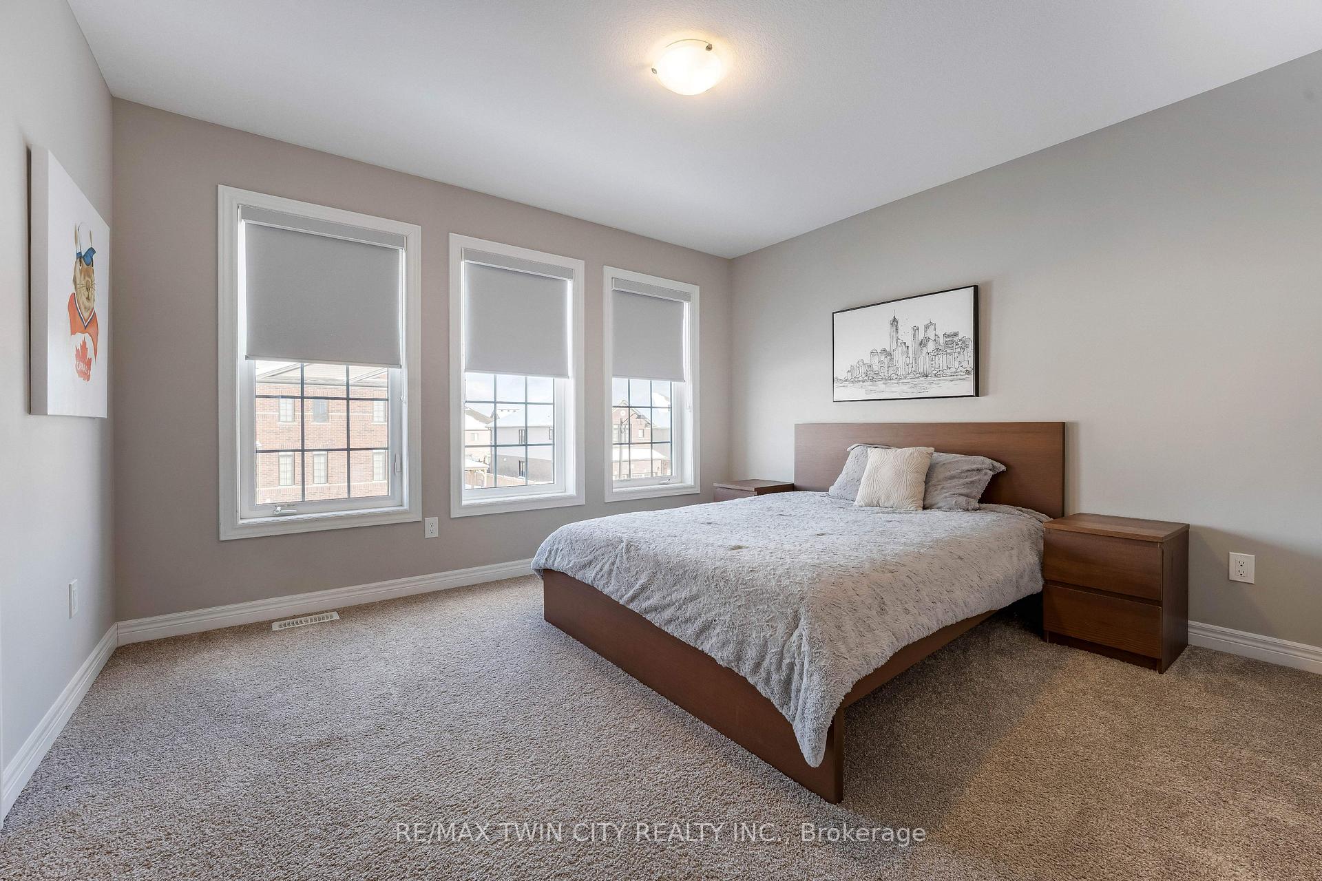 Photo 22 of 565 Florencedale Crescent, Kitchener, Huron Park — HOMEH