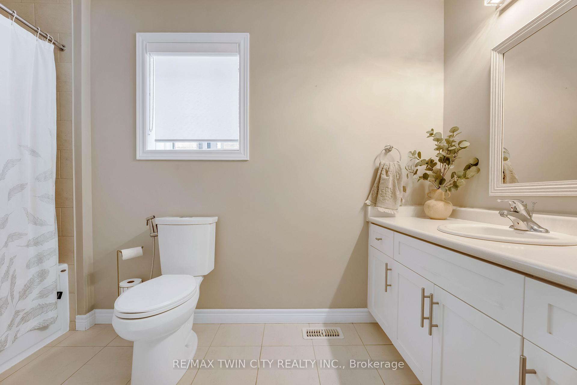 Photo 27 of 565 Florencedale Crescent, Kitchener, Huron Park — HOMEH