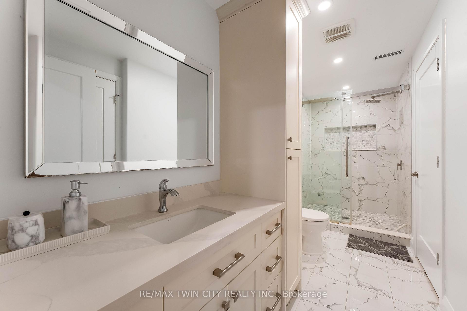 Photo 34 of 565 Florencedale Crescent, Kitchener, Huron Park — HOMEH