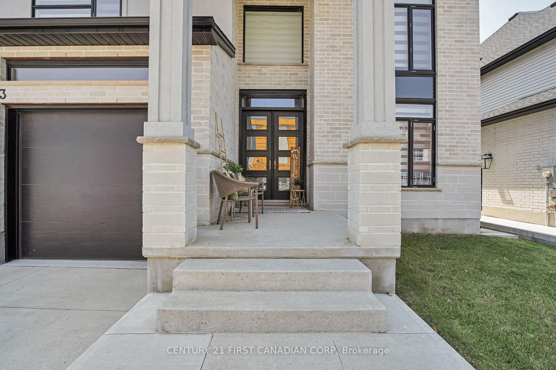Photo 4 of 3373 Regiment Road, London, South V — HOMEH