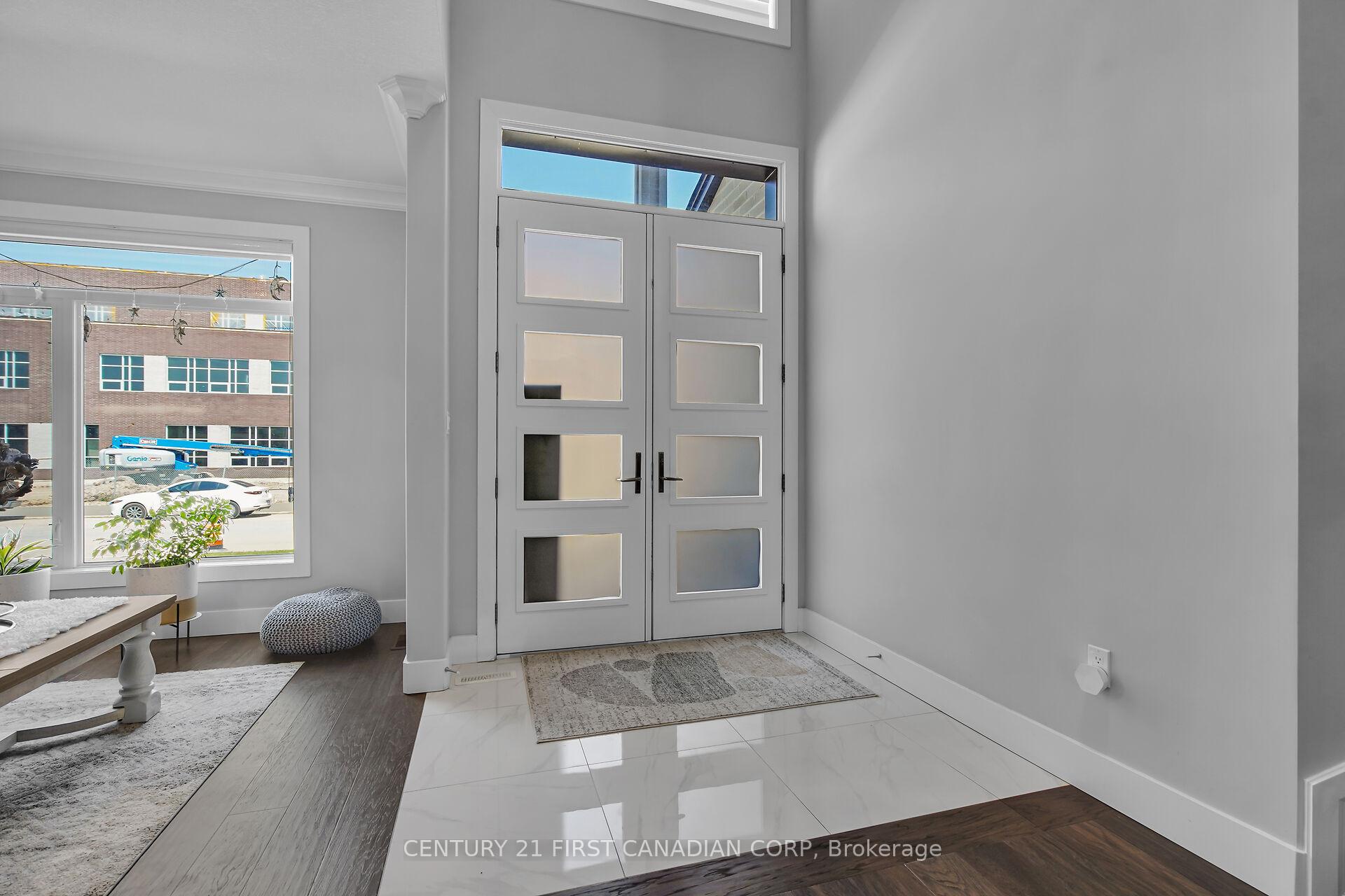 Photo 5 of 3373 Regiment Road, London, South V — HOMEH
