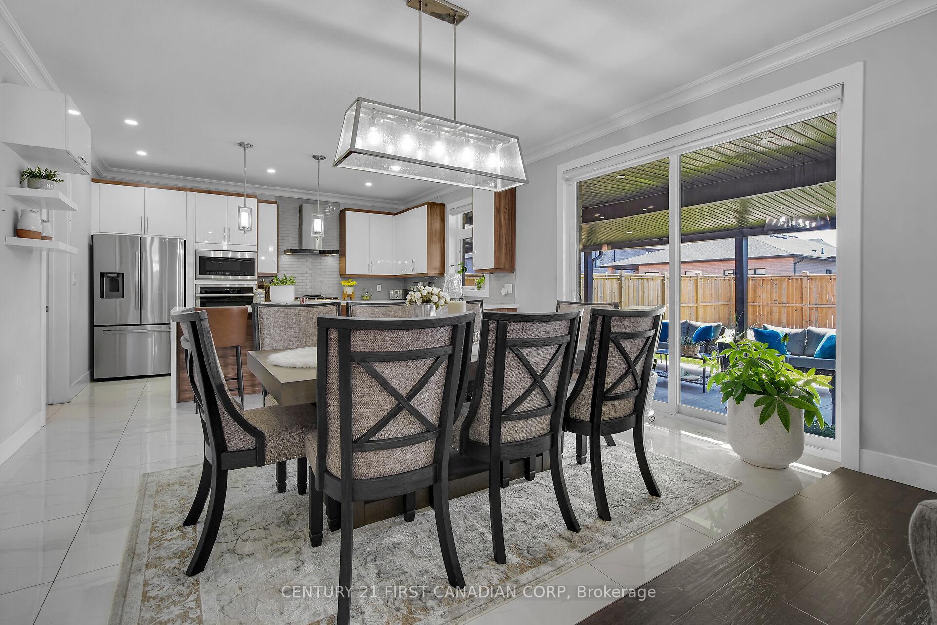 Photo 16 of 3373 Regiment Road, London, South V — HOMEH