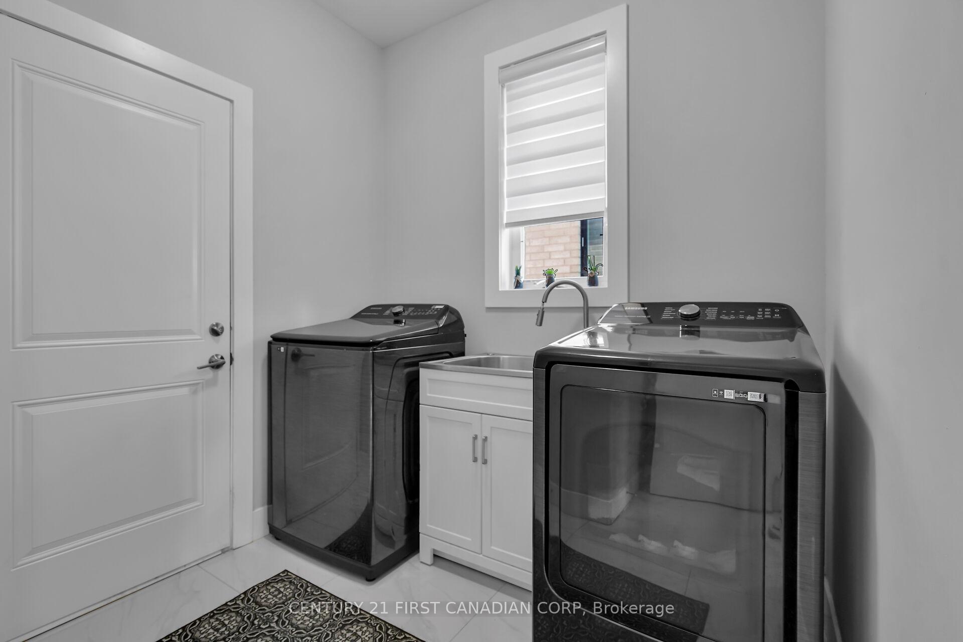 Photo 22 of 3373 Regiment Road, London, South V — HOMEH