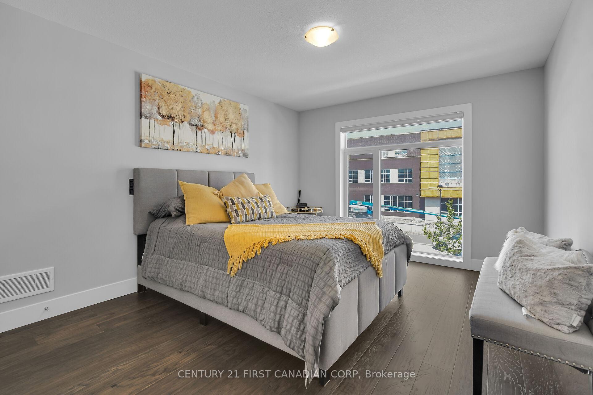 Photo 29 of 3373 Regiment Road, London, South V — HOMEH