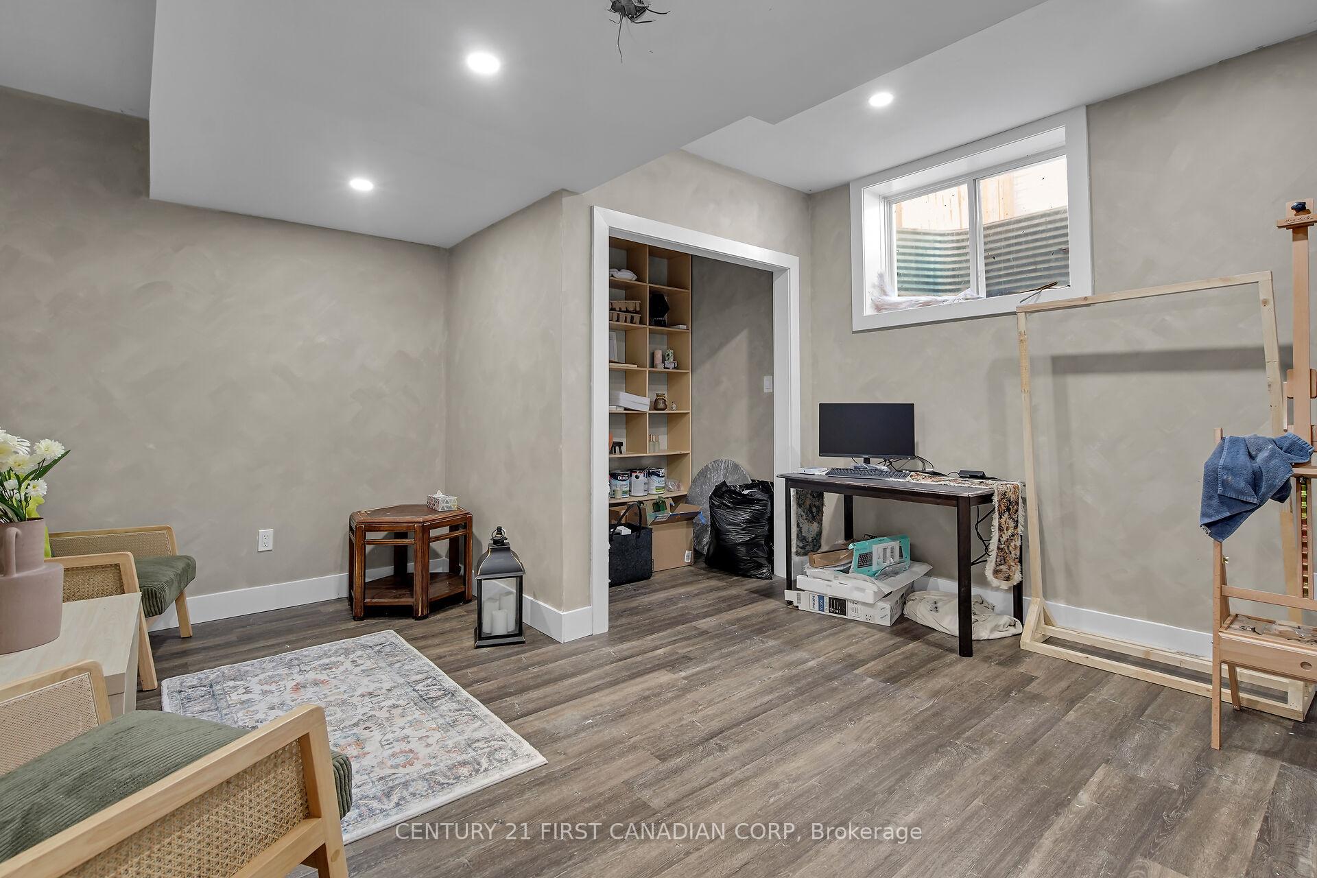 Photo 37 of 3373 Regiment Road, London, South V — HOMEH
