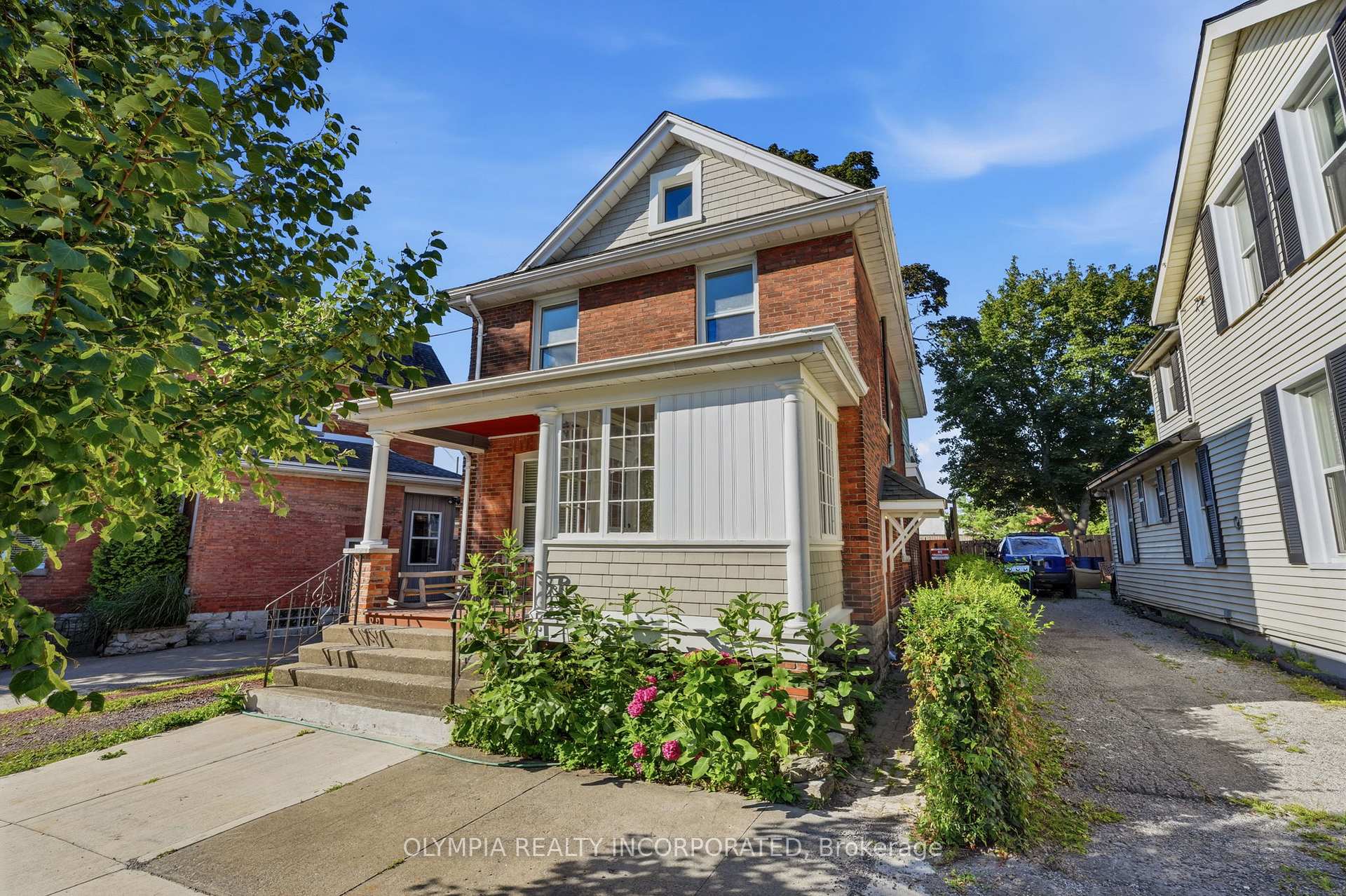 Photo 2 of 14 Bond Street, St. Catharines, Downtown — HOMEH