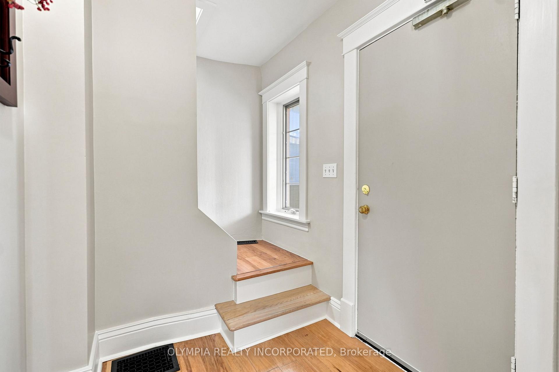 Photo 5 of 14 Bond Street, St. Catharines, Downtown — HOMEH