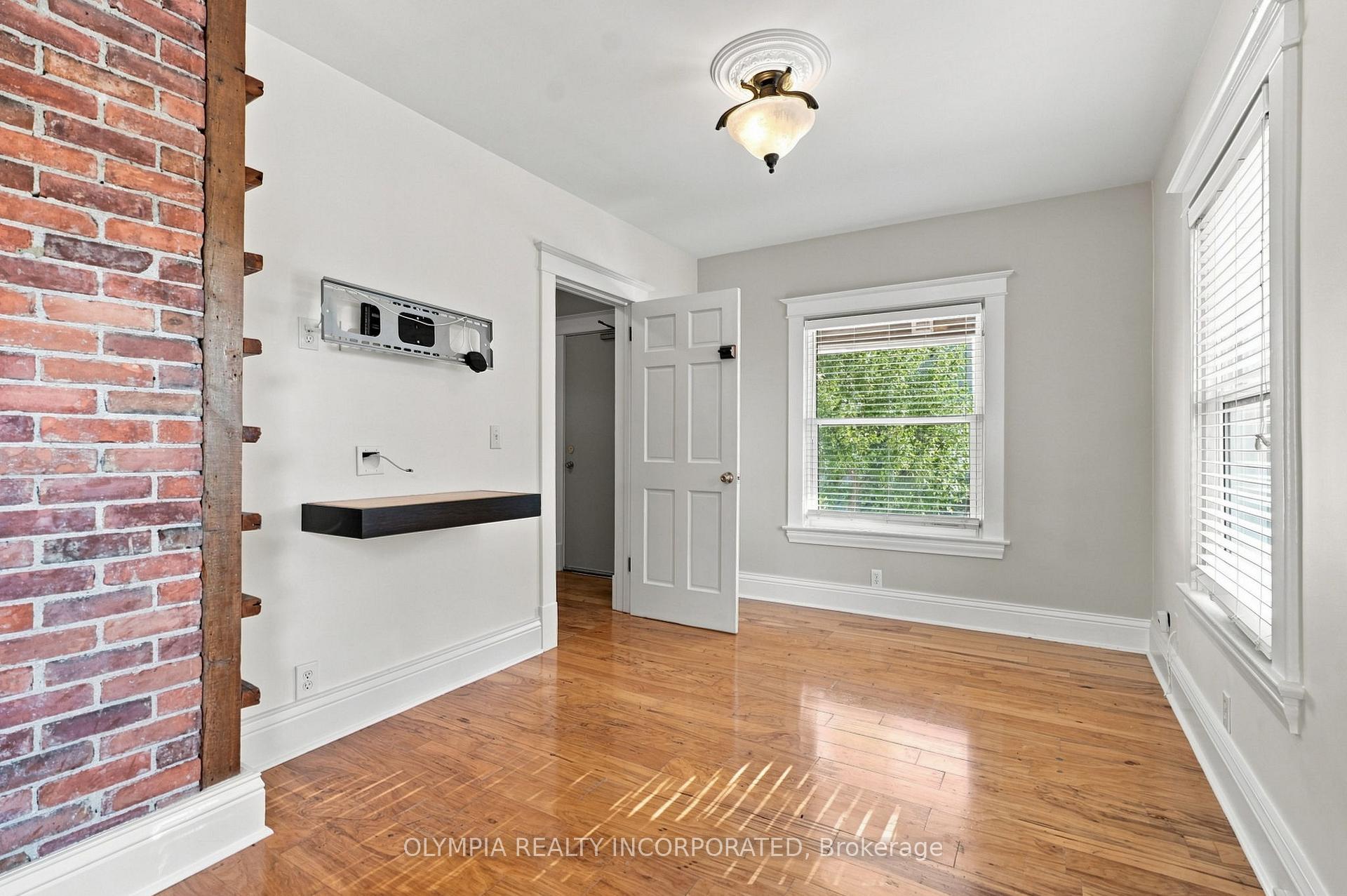 Photo 7 of 14 Bond Street, St. Catharines, Downtown — HOMEH