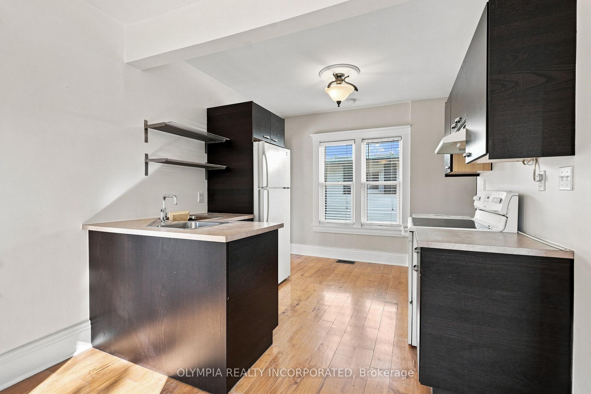 Photo 9 of 14 Bond Street, St. Catharines, Downtown — HOMEH