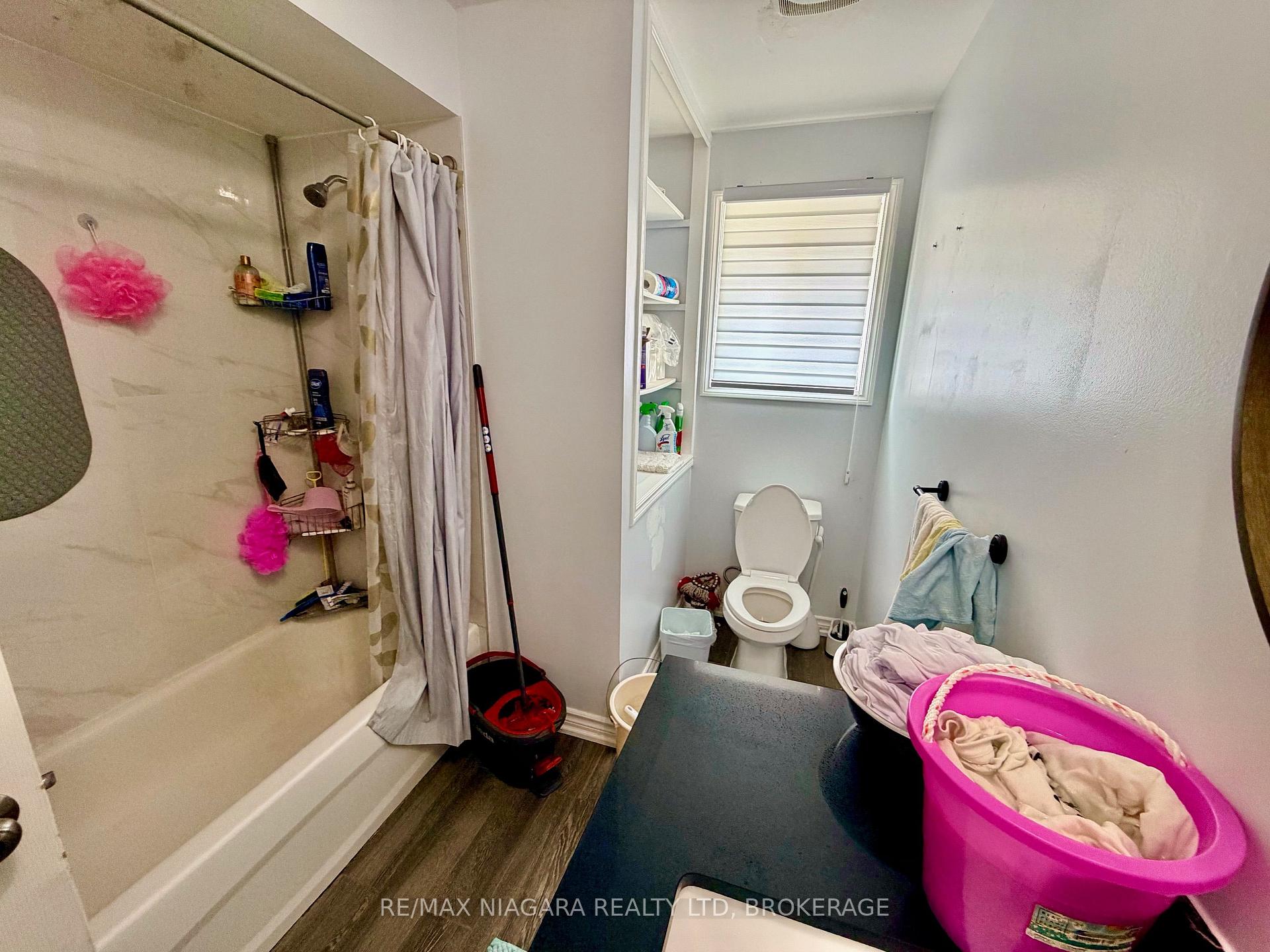Photo 8 of Unit UPPER, 6475 Taylor Street, Niagara Falls, Dorchester — HOMEH
