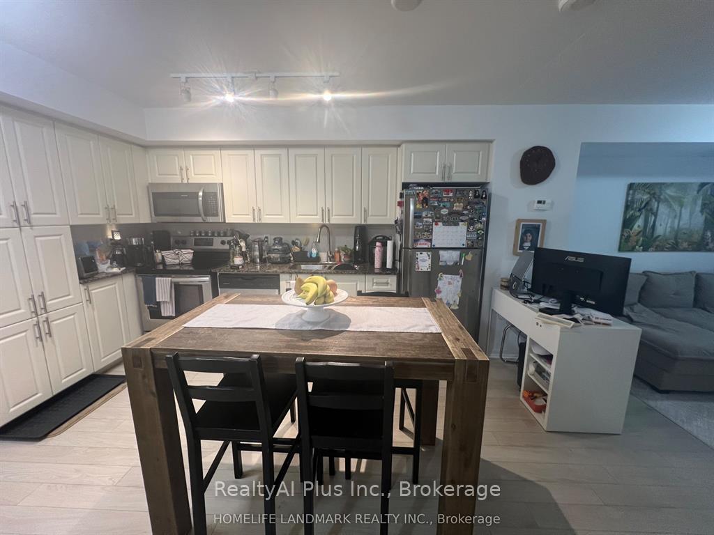 Photo 13 of Unit 710, 3091 Dufferin Street, North York, Yorkdale-Glen Park — HOMEH