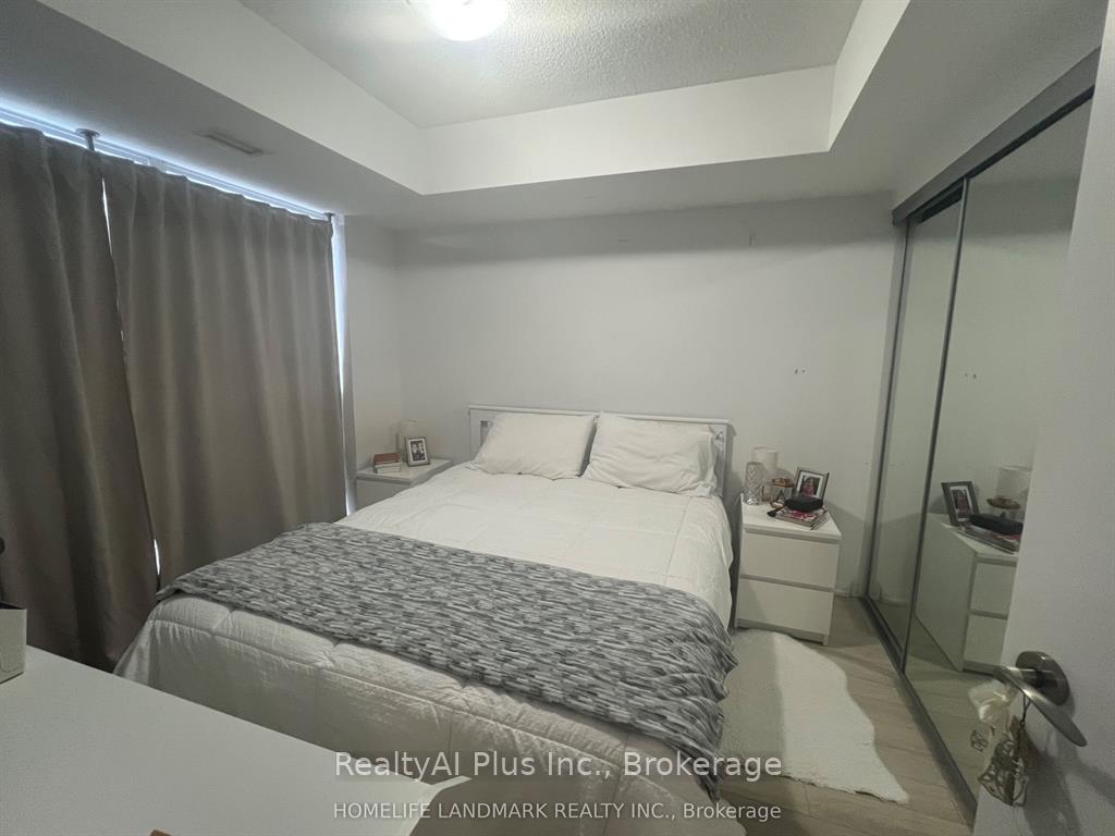 Photo 15 of Unit 710, 3091 Dufferin Street, North York, Yorkdale-Glen Park — HOMEH