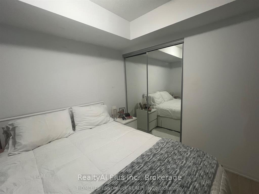 Photo 16 of Unit 710, 3091 Dufferin Street, North York, Yorkdale-Glen Park — HOMEH