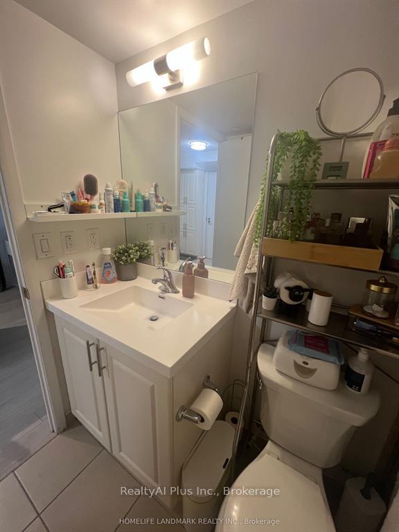 Photo 19 of Unit 710, 3091 Dufferin Street, North York, Yorkdale-Glen Park — HOMEH