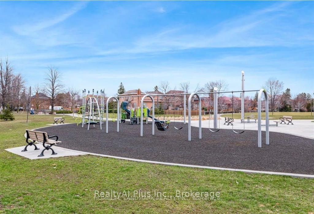 Photo 28 of Unit 710, 3091 Dufferin Street, North York, Yorkdale-Glen Park — HOMEH