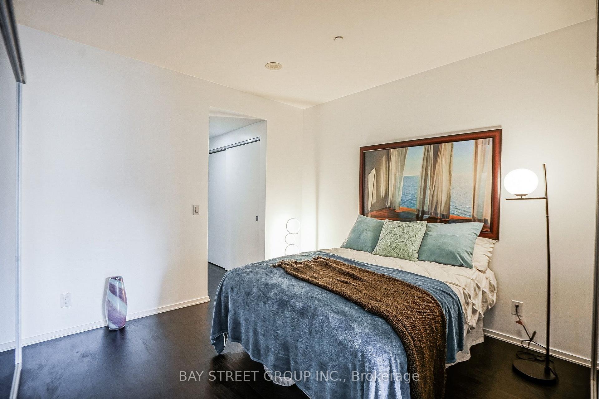 Photo 13 of Unit 505, 1 Bloor Street E, Toronto, Church-Yonge Corridor — HOMEH