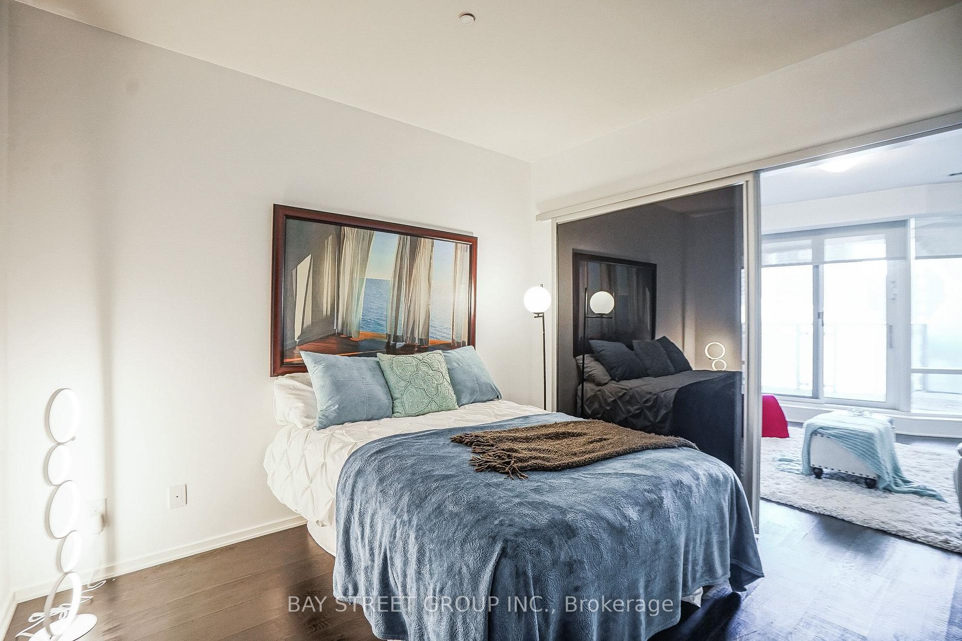 Photo 14 of Unit 505, 1 Bloor Street E, Toronto, Church-Yonge Corridor — HOMEH